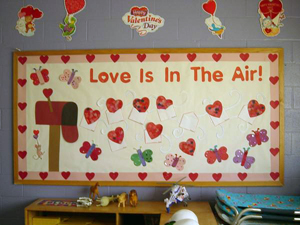bulletin boards valentine valentines february pre birthday christian preschool classroom doors craft door bullentin children submitted shell prekfun themes mailbox